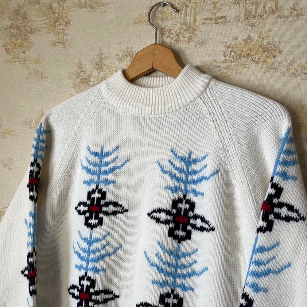 80s Acrylic Flower White Mockneck Nordic Knit Sweater Size L